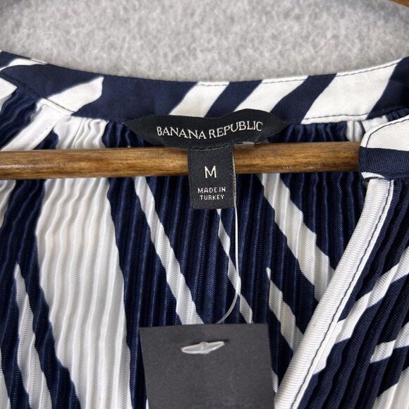 Banana Republic Dress Women's Medium Navy Zebra Print Shift V-Neck Pleated NWT - Picture 7 of 10
